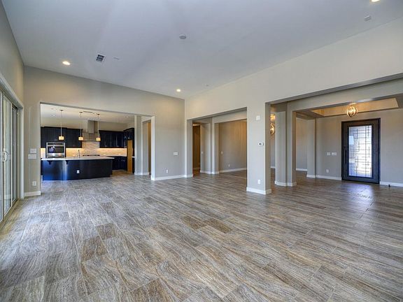 3rd image of 9215 W Los Gatos Dr