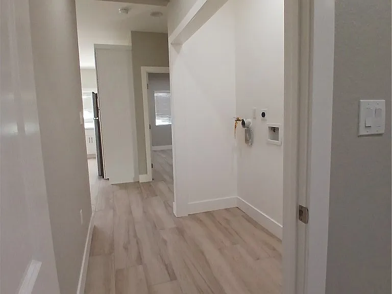 1133 N Earl Pl #B — Photo 11