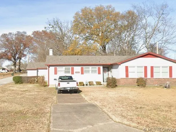 1721 E 13th St, Okmulgee, OK 74447