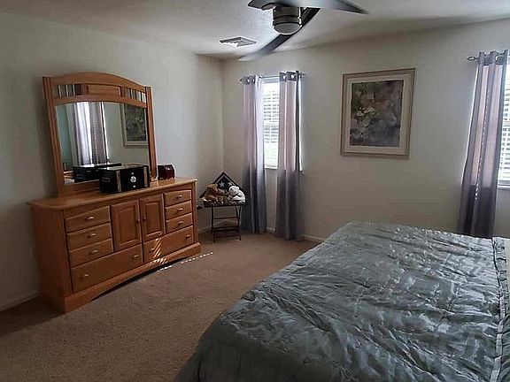 5th image of 21 Medinah Ct