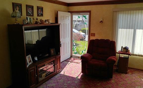 2nd image of 708 Mizzen Ave