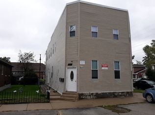 3324 E 136th St APT 2N, Chicago, IL