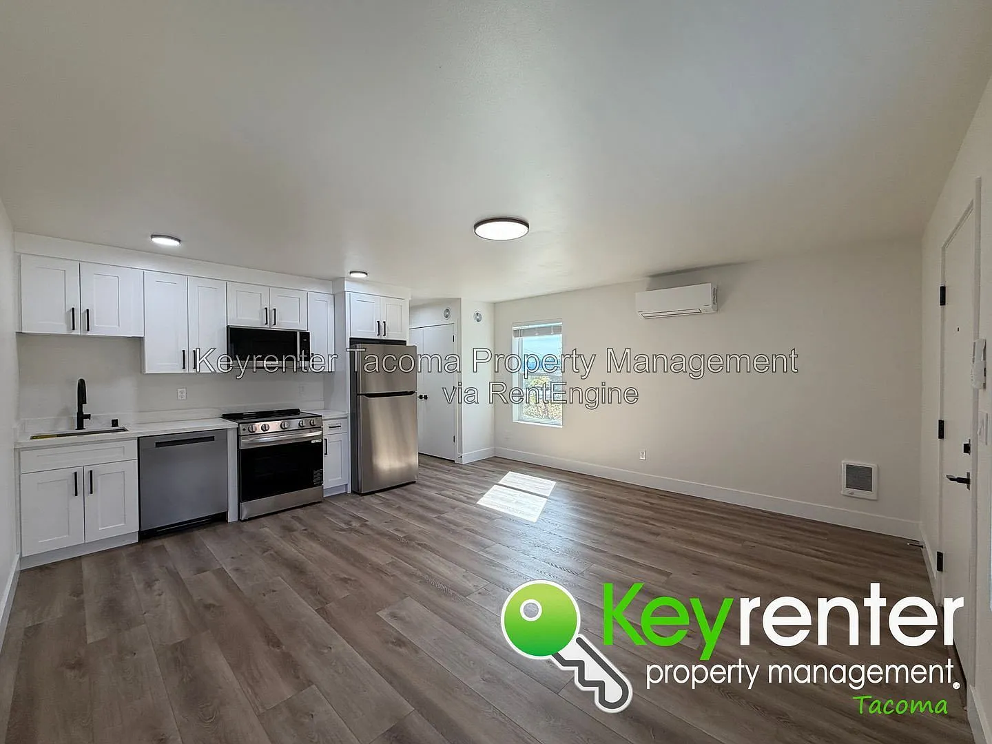 1131 Fawcett Ave — Photo 2