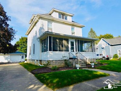 215 White St, Blissfield, MI, 49228