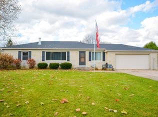 3285 Burlawn Pkwy, Brookfield, WI 53005