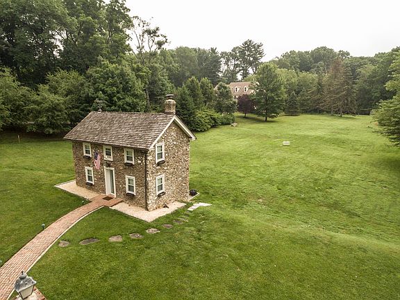 Or add-on to existing house