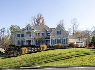 903 Georgetown Ridge Ct, Mc Lean, VA 22102