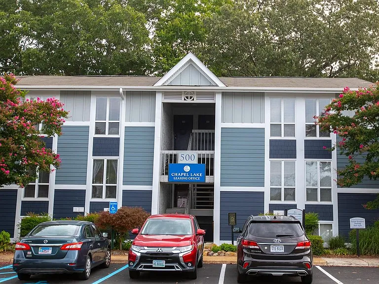 Chapel Lake Apartments — Photo 44