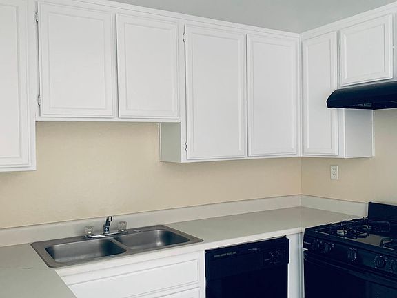 3rd image of 32021 Avenue E #L24