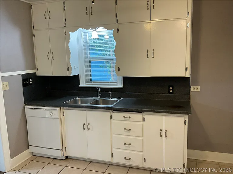 137 N Delaware Pl — Photo 9