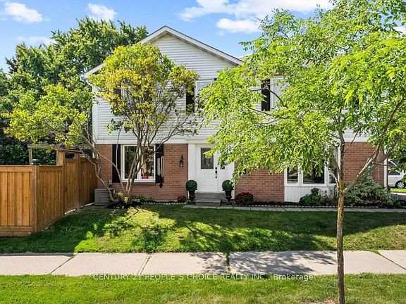 3rd image of 2 Mangrove Rd