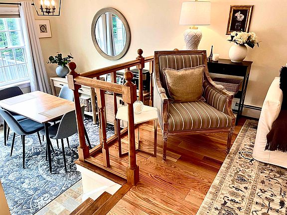 2nd image of 121 Townhouse Way #20