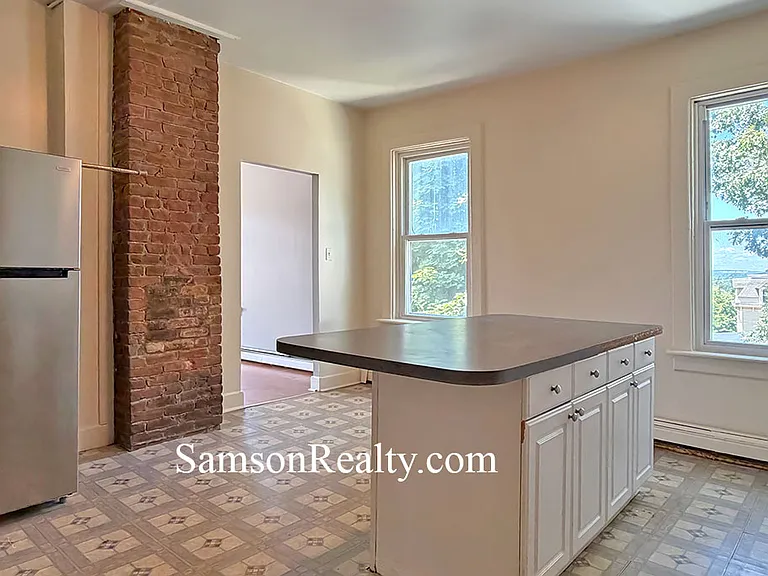 122 Doyle Ave #3 — Photo 2