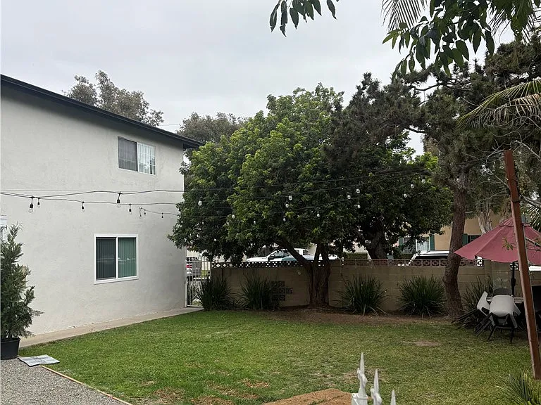 999 Valencia St #4 — Photo 6