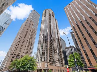 222 N Columbus Dr APT 2210, Chicago, IL 60601