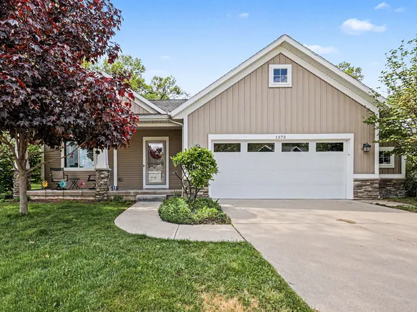 1573 Wood Nymph Ct NE, Grand Rapids, MI 49505