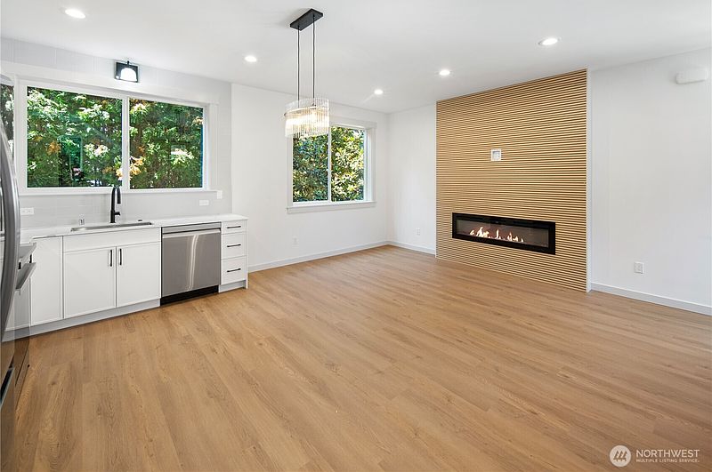 2nd image of 2652 B NW 95th Street