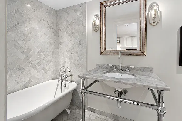 Sold by Compass | media 19