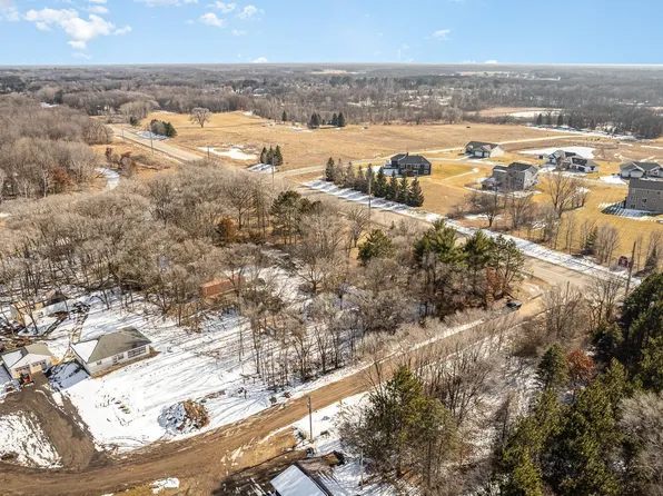 2045 Constance Blvd NE, Ham Lake, MN 55304