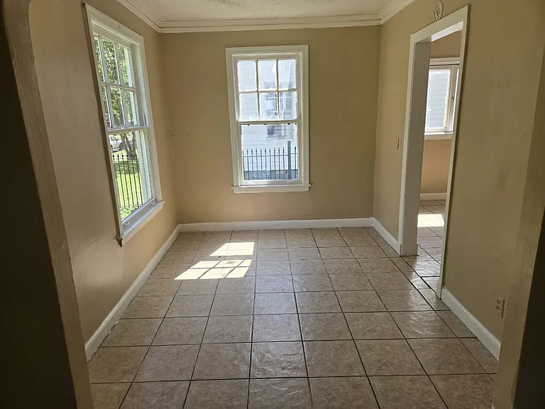 3703 Fairoaks Ave — Photo 8