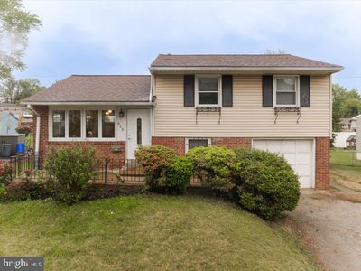 615 Wynnbrook Rd, Secane, PA, 19018