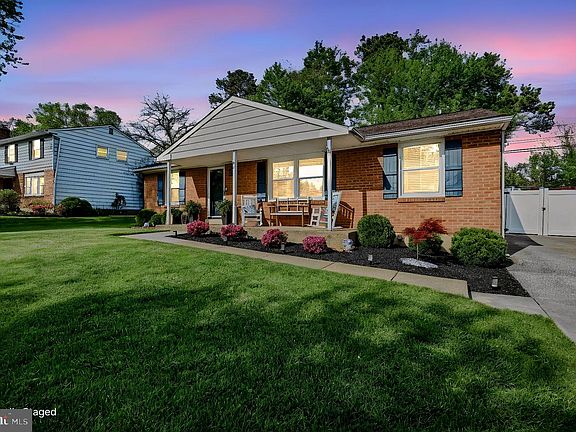5th image of 7 Aronimink Dr