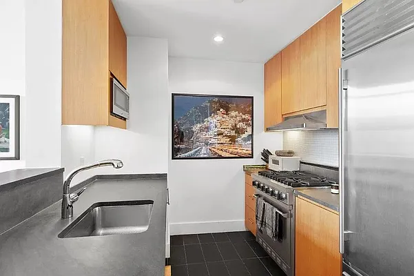 Rented by Douglas Elliman | media 13