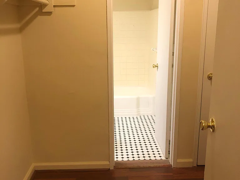 2101 Chestnut St #501 — Photo 7