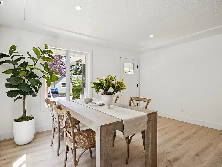 10114 N Calhoun Ave — Photo 8