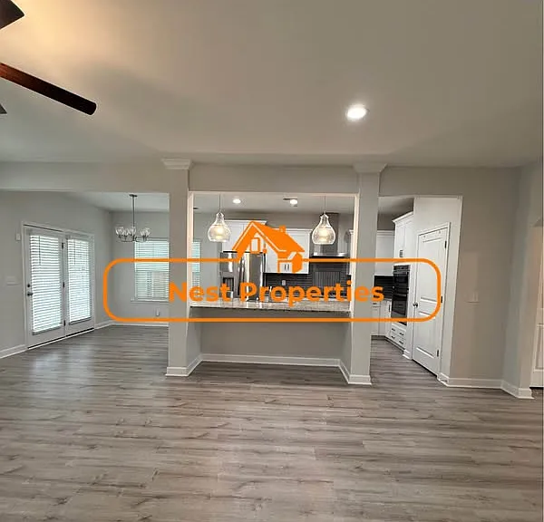 658 Frow Dr — Photo 6