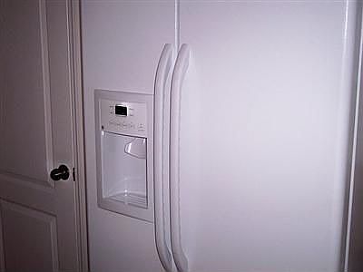 5th image of 911 NE 36th Ter