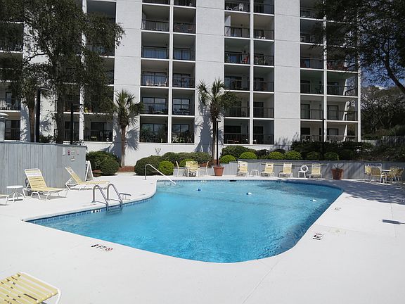 2nd image of 311 69th Ave N APT 1103