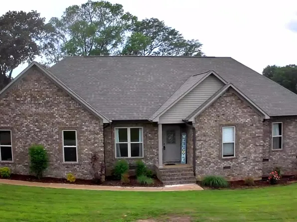 719 Hill Ave, Henderson, TN 38340