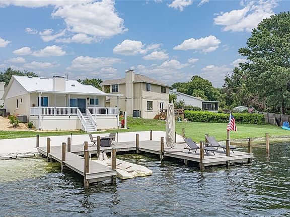 3rd image of 679 LAKE DEXTER CIRCLE