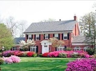 22 Algonquin Ln, Saint Louis, MO