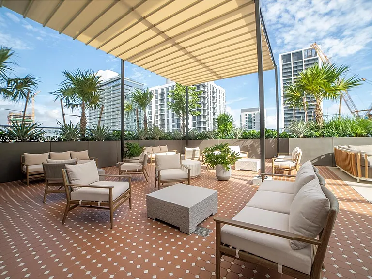 11 NE 6th 1403 Miami #1403 — Photo 23