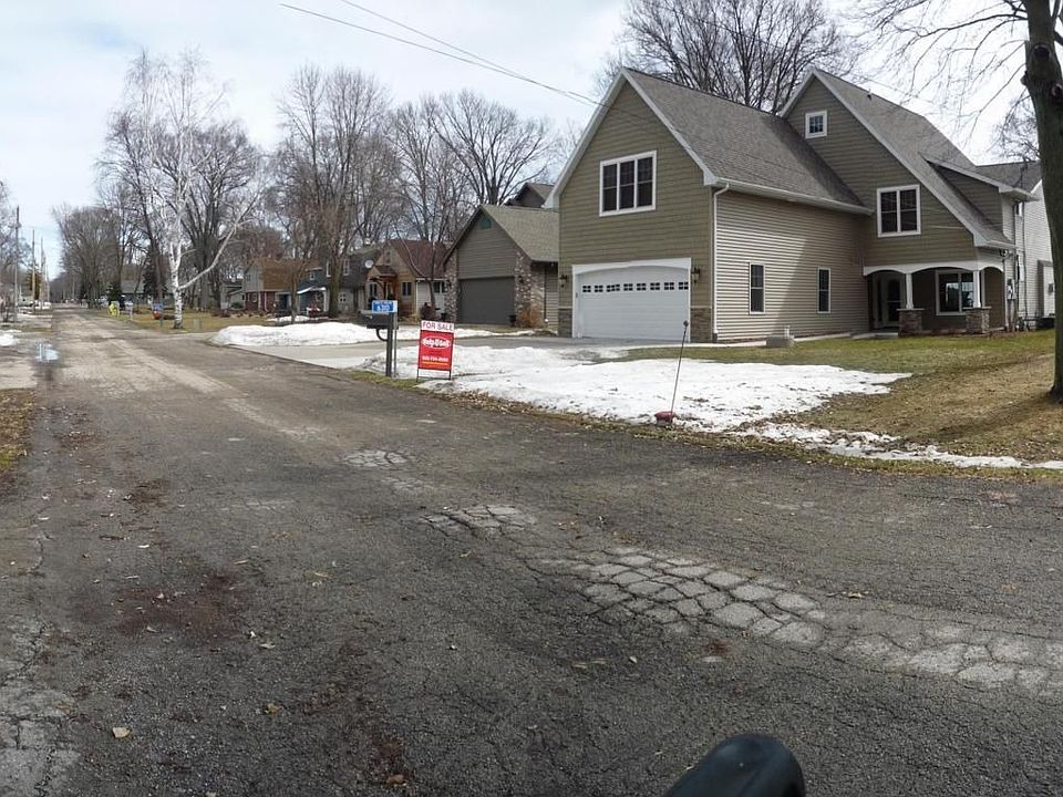 2nd image of 6306 S Paynes Point Rd