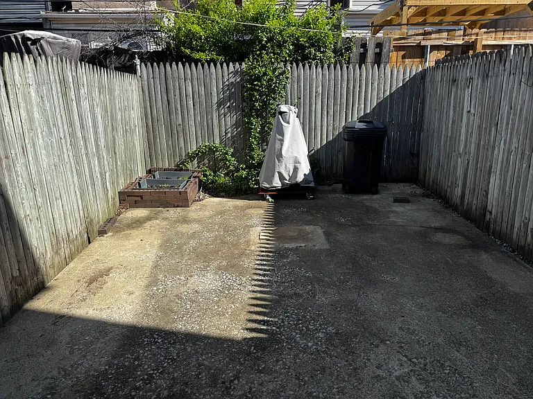 3015 Cambridge St — Photo 13