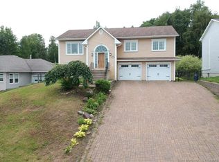 199 Hearne St, Fredericton, NB E3B 6M4
