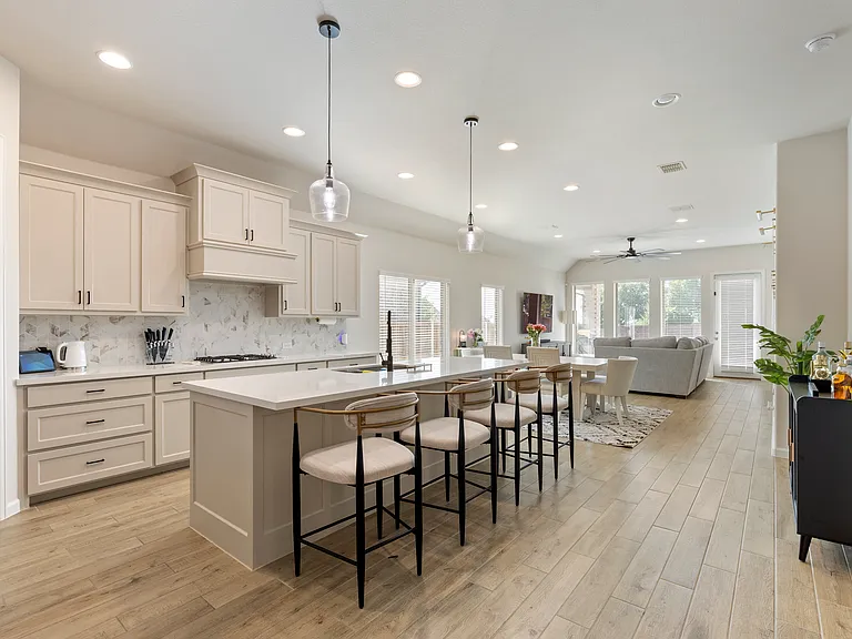 1448 Kingswell Ln — Photo 4
