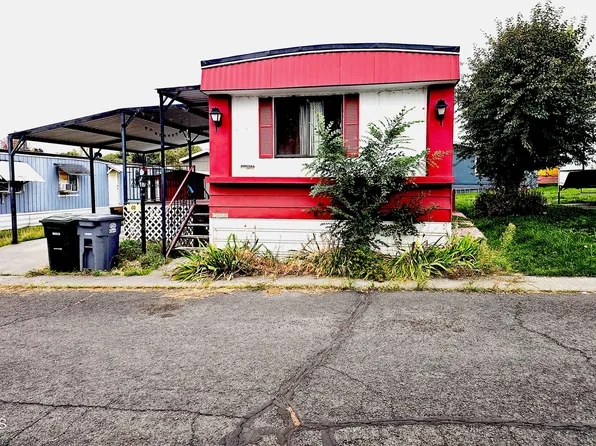 200 SW D St Unit 10, Madras, OR 97741