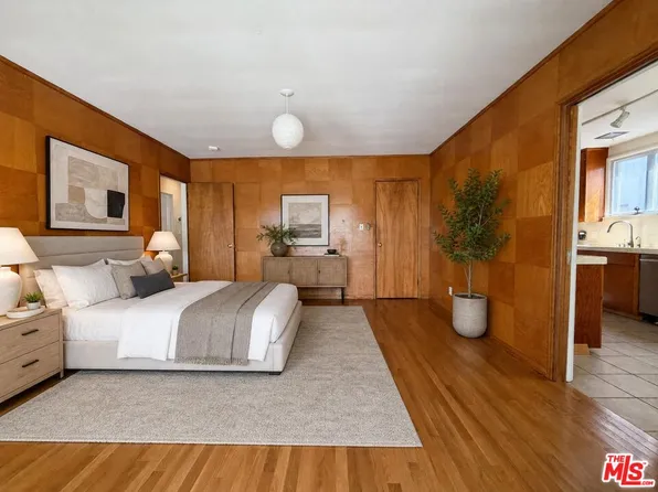 12207 Palms Blvd, Los Angeles, CA 90066