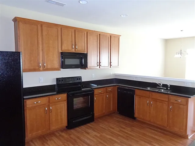 1011 Gwinmar Rd — Photo 2