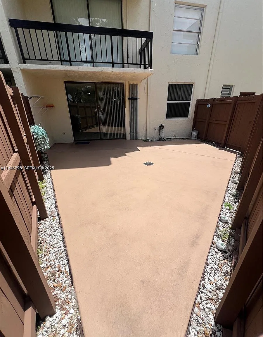 Captiva Lakes Villas Cond — Photo 3