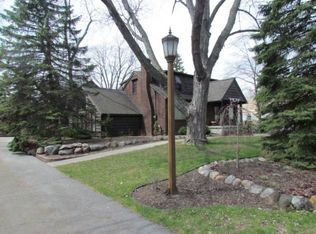 31 State Park Dr, Bay City, MI 48706