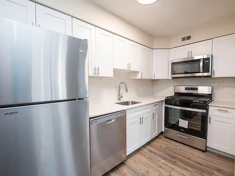 Timbercove Apartments and Townhomes — Photo 24