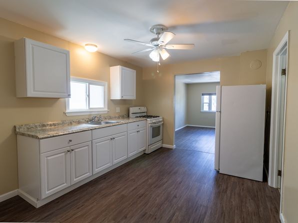 33 Reservation St #2