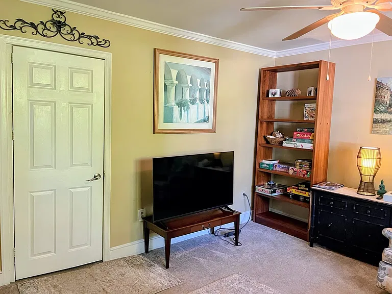 1831 Oxford Ave SW #G — Photo 14