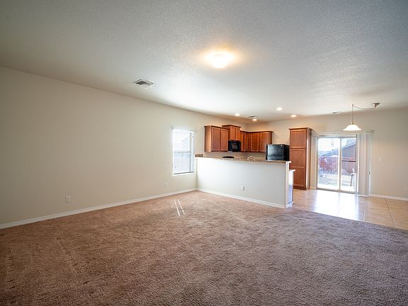 5th image of 1001 El Paseo St NW
