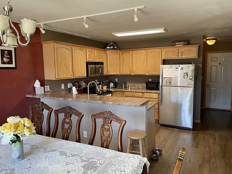 415 Washington Ave — Photo 2